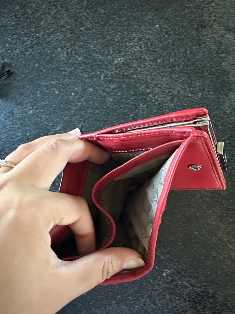 Vintage Coach Red Leather Fold Wallet - Picture 4 of 6